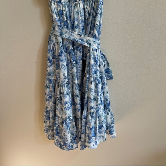 NWT Lulus Breezing Through White Floral Print Tiered Halter Midi Dress Medium - Picture 6 of 7